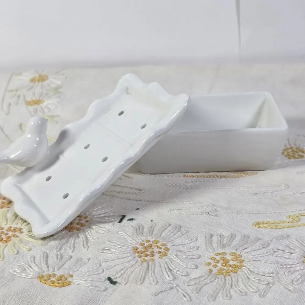 White Ceramic Bird Soap Dish Holder Removable Drip Tray Bathroom Farmhouse Decor